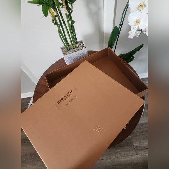 AUC Louis Vuitton box - Picture 4 of 7